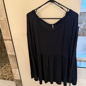 Black Free Peoole Top. Size large.